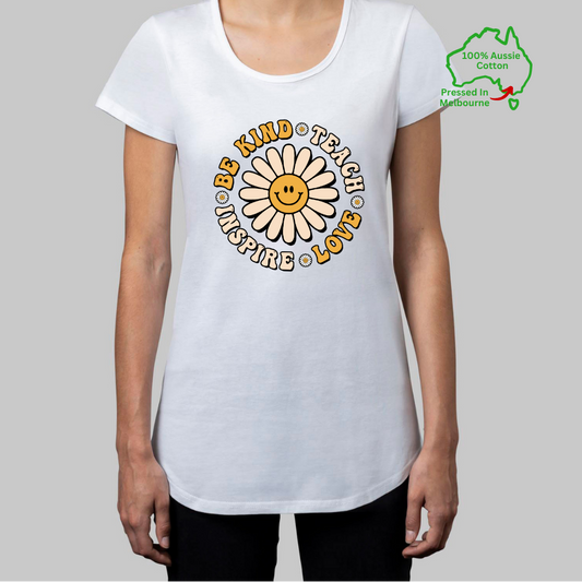 T-shirt - Be Kind Daisy